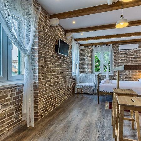 Charming Studio Apartment Σπλιτ Εξωτερικό φωτογραφία