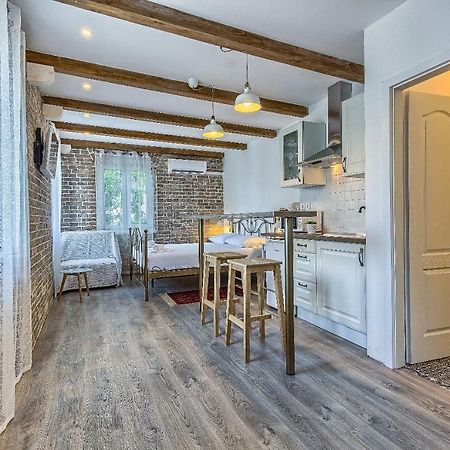 Charming Studio Apartment Σπλιτ Εξωτερικό φωτογραφία